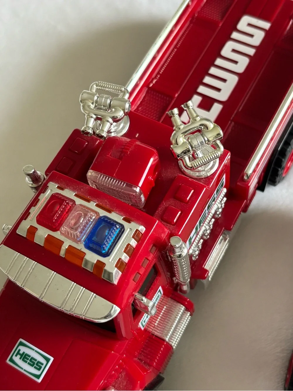 2015 Hess firetruck & ladder rescue vehicle